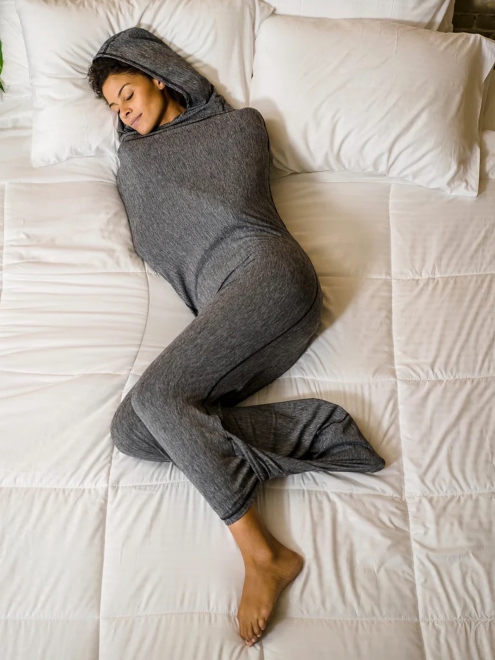 HUG SLEEP Hooded Sleep Pod Move Graphite Gray Size Large NWOT